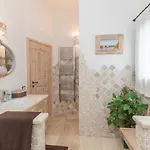 Casa Elvi *